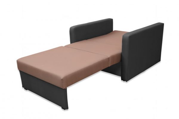 fotel brązowy z funkcją spania